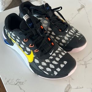 Nike metcon sneakers